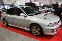 右ハンドルの日本車も、近年イタリアの一部ファンの間で引き合いがある。2023年、パルマ「アウトモトレトロ」で撮影。