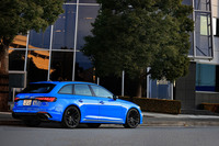 可変ダンパーに電子制御4WD、スポーツデフと、頭のてっぺんから足のつま先までハイテクで身を固めた「RS 4アバント」。いかにも最新のスポーツモデルといったクルマに仕上がっていた。