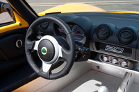 ロータス・エリーゼにデビュー20周年記念車の画像