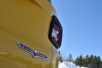 「トレイルホーク」は「レネゲード」のラインナップで唯一の4WDモデルであり、エンジンやトランスミッションもFF車とは異なっている。