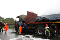 車両火災も珍しくない。これはアウトストラーダの別区間におけるスナップ。