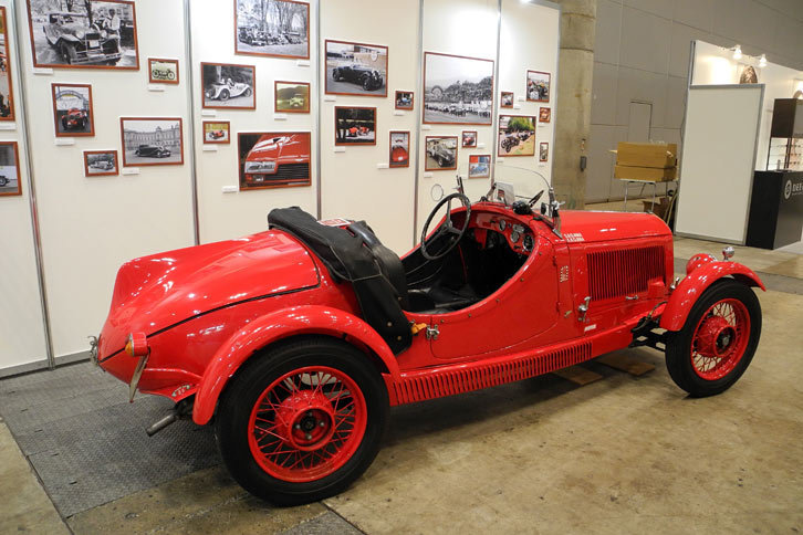 日本クラシックカークラブのブース