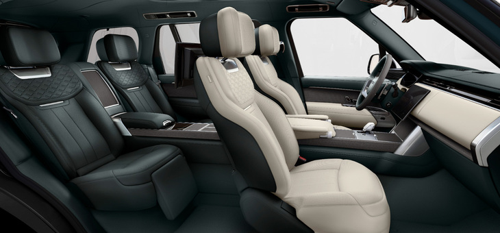 「SV」グレードのインテリア。素材やカラー、オプションなどを豊富なバリエーションから選択できる「SV BESPOKEサービス」が導入された。