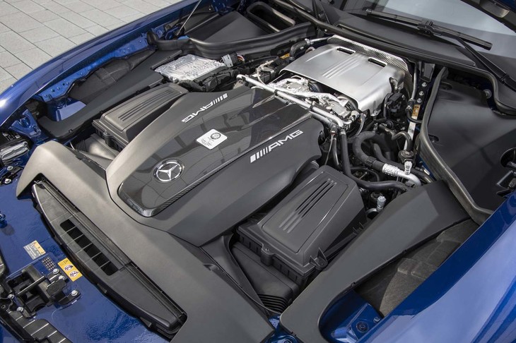 「M178」と呼ばれる4リッターV8直噴ツインターボエンジン。写真は「AMG GT」のものだが、モデルにより、476psから585psまで最高出力が異なる。