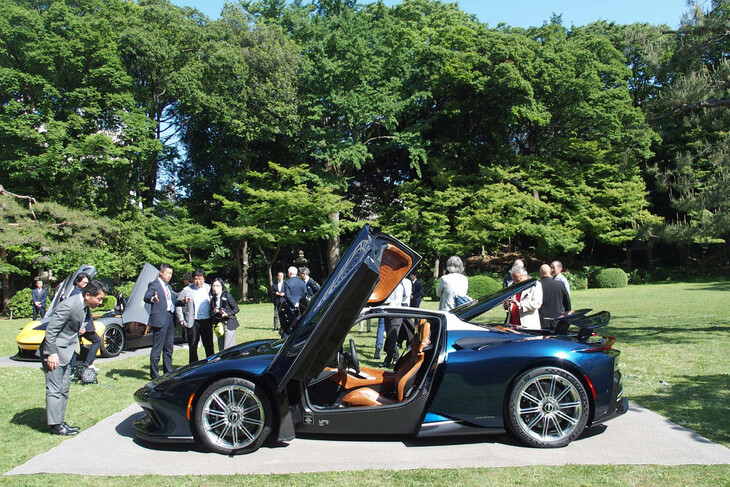 ピニンファリーナ・バティスタ チンクアンタチンクエ（サイドビュー）