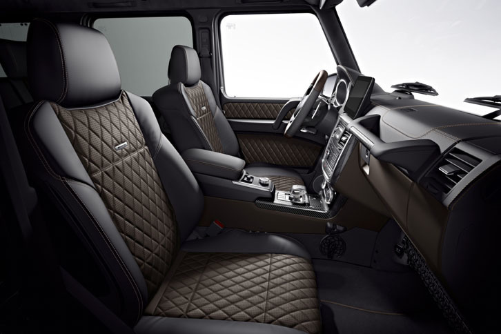 限定6台のモカブラウンのインテリア。