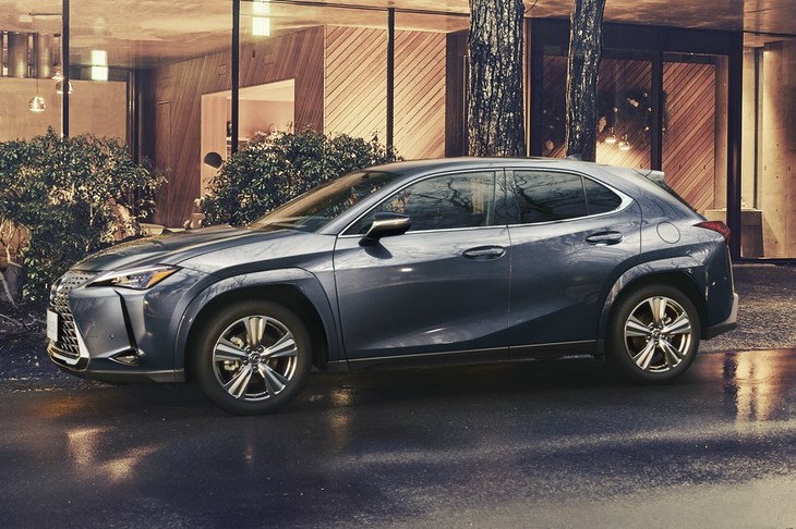 レクサスUX“グレイスフルエクスプローラー”