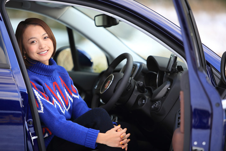 ちなみに私、「フィアット500X」に乗るのはこれが初めて。これがイタリアのセンスなんでしょうか……。大変気に入りました。