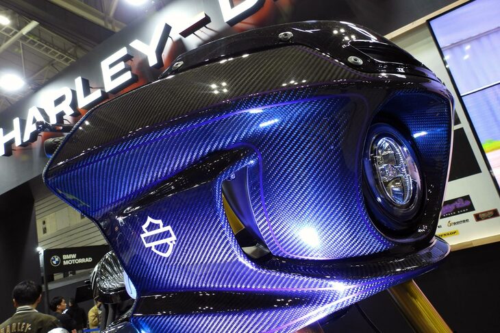 JOYRIDE SPEED SHOPの手になる「ハーレーダビッドソン・ローライダーST」。