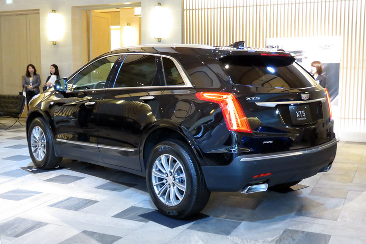 キャデラックXT5クロスオーバー（エクステリア）