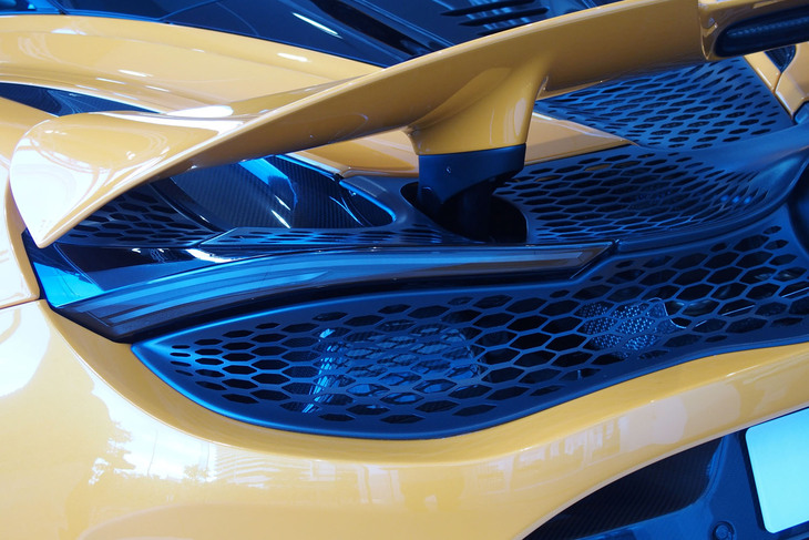 マクラーレン750S（リアコンビランプ）