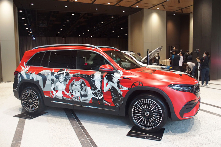 映画『ONE PIECE FILM RED』とのコラボキャンペーンを記念してつくられた「EQB」ラッピングカー。