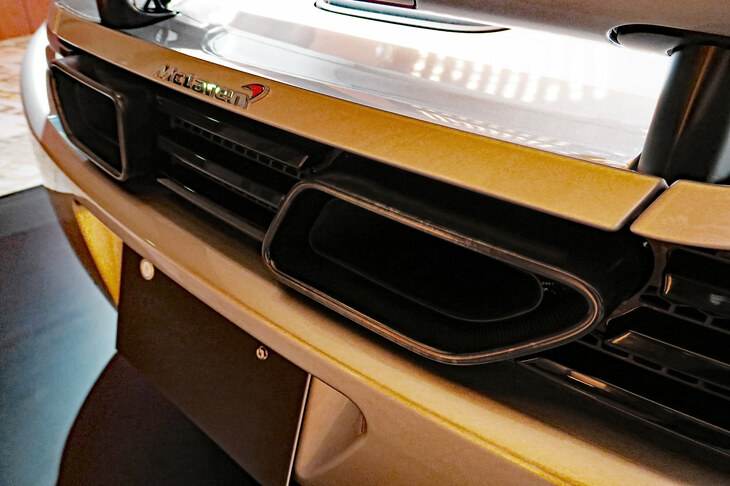 マクラーレンMP4-12C 2011年（マフラー）