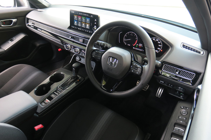 ホンダ・シビックLX（インストゥルメントパネルまわり）