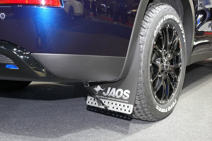 三菱アウトランダー