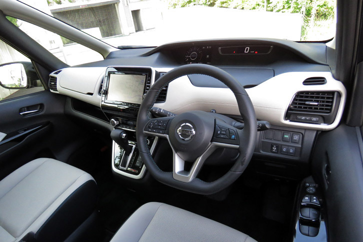 日産セレナ ライダー“AUTECH 30th Anniversary”プロパイロットエディション（インテリア）