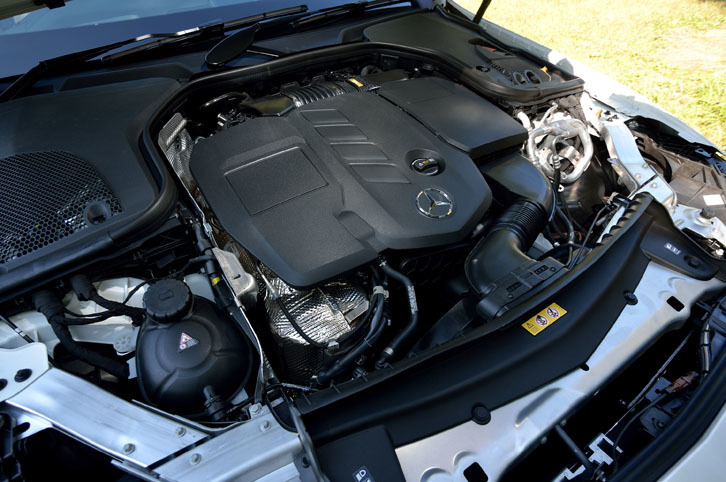 2リッター直4ディーゼルターボは、1600rpmの低回転域から400Nm（40.8kgm）の最大トルクを発生させる。