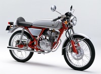ホンダの「ドリーム50」は1960年代の市販レーサー「CR110カブレーシング」をイメージしたネオクラシック（1997年2月発売）。高精度な49cc単気筒DOHCエンジンをはじめ、つくりのよさにも定評があった。