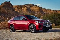 BMWが新型「X2」の概要を発表　シリーズ初のフルEV「iX2」もラインナップ