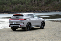 ボディーの全長4775mmは日本のPHEVである「トヨタ・ハリアー」や「三菱アウトランダー」と同じくらいだ。