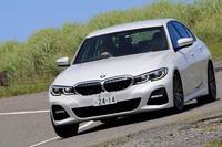 新たにディーゼルエンジン搭載モデルが加わり、ラインナップを拡充した新型「BMW 3シリーズ」。そのエンジンの仕上がりと乗り味の進化を明らかにします。（photo:荒川正幸）