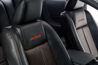 世界にたった1台の「マスタングAV8R」の画像