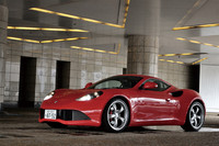 燃費は、欧州公表値（Euro5）で10.9km/リッター。燃料タンクの容量は68リッターが確保されている。