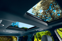 「エクスプローラー」にサンルーフ装備の限定車の画像