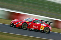 ハセミスポーツ・エンドレスZは2位でゴールし、木下みつひろ／柳田真孝組は念願のGT300クラスタイトルを奪取した。