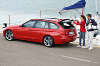 BMW、新型「3シリーズツーリング」を発売の画像