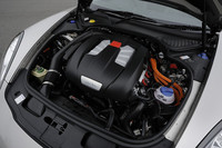 ポルシェ・パナメーラS ハイブリッド（FR/8AT）【ブリーフテスト】の画像