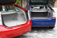 トランクルームは、高さ、奥行き、形状ともに大きな違いはなし。