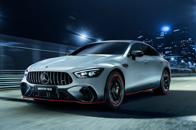 最高出力843PS！ 「メルセデスAMG GT 4ドアクーペ」にPHEVの高