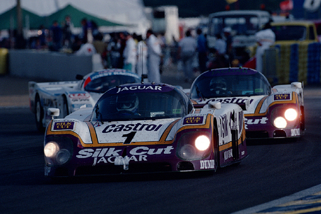 ルマンで活躍したグループCカーの写真集、発売中 - webCG