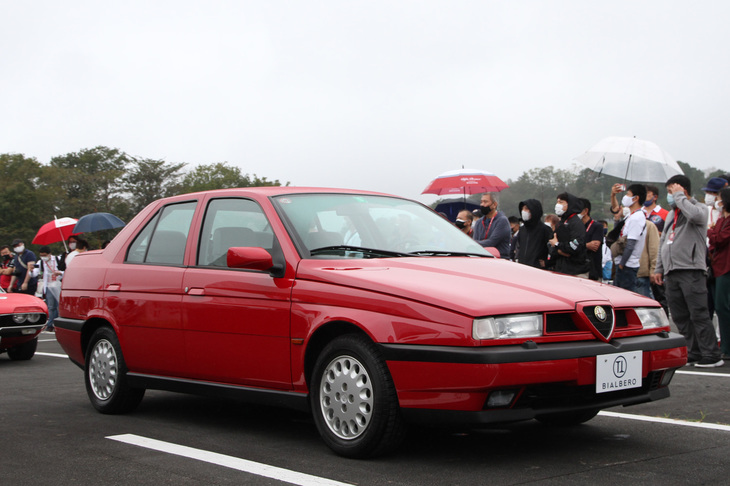 純正装着されていたタイヤを含め、まるで新車のようなコンディションの「155」。