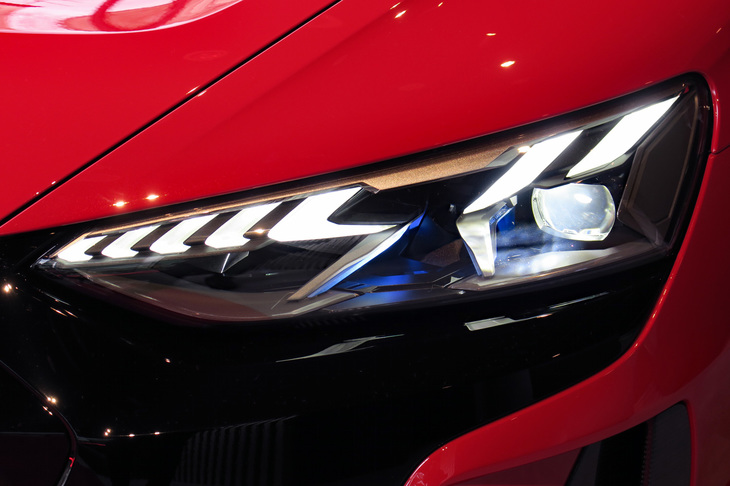 アウディRS e-tron GT（ヘッドランプ）