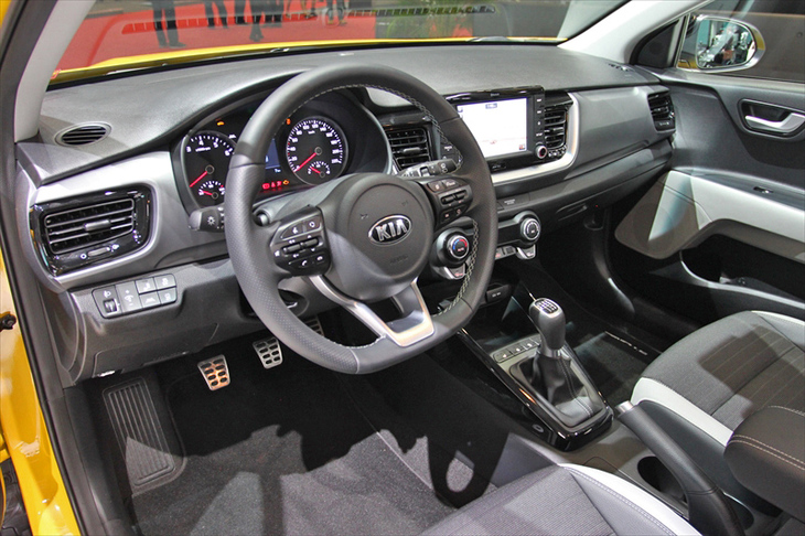 キア・ストニック（インテリア）