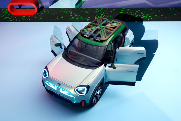 「MINIコンセプト エースマン」ではクロームパーツを使わないエクステリアデザインにチャレンジしている。