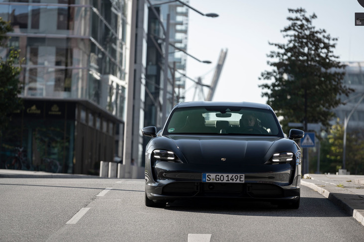 ポルシェ・タイカン ターボS