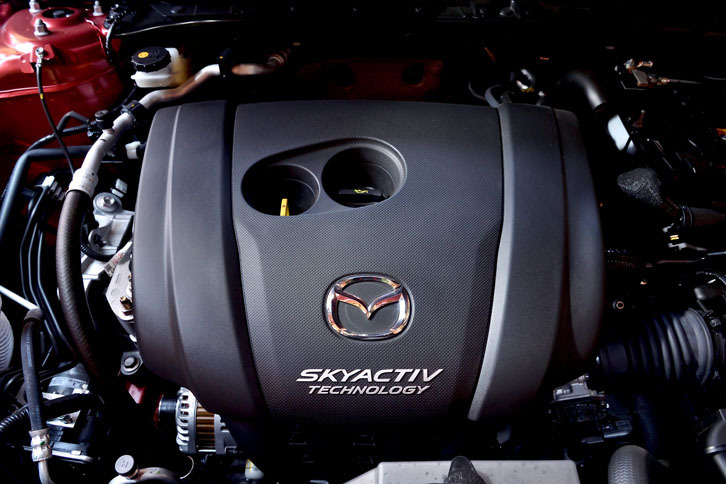 「25S」グレードに搭載される2.5リッターガソリンエンジン。184psと245Nmを生み出す。