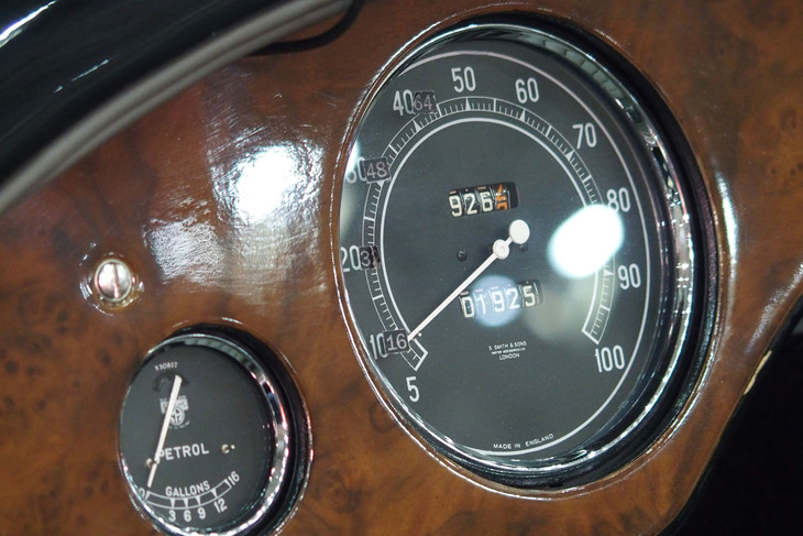 アルヴィス4.3リッター バンデンプラ ツアラー（2020年）／ザ・アルヴィスカーカンパニー