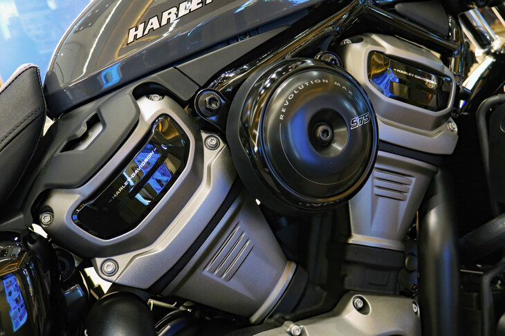 ハーレーダビッドソン・ナイトスター（エンジン）