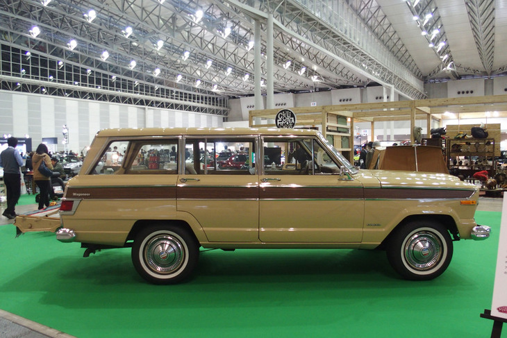 ジープ・ワゴニア（1977年）／SUV＆GEARコンセプト展示