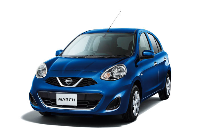 同じく新色の「ダークブルー」。