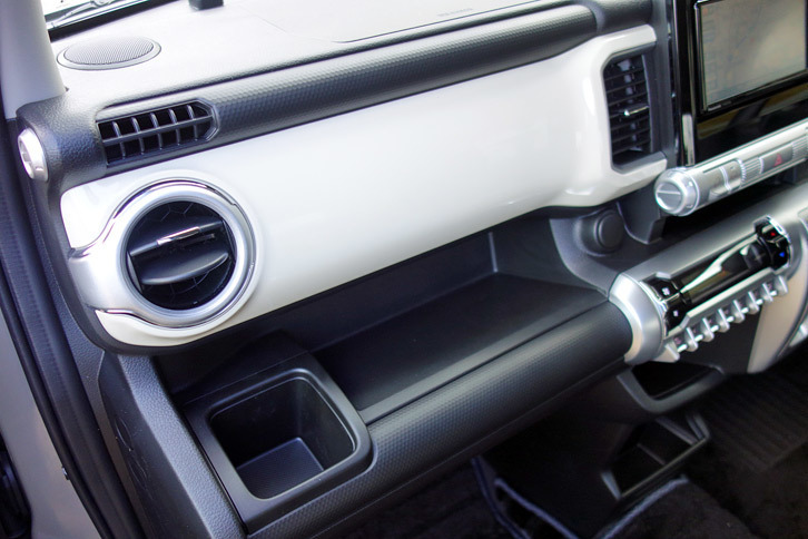 スズキ・クロスビー ハイブリッドMZ（インテリア）