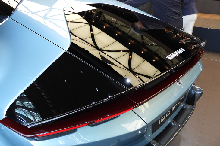 フェラーリ12チリンドリ（リアまわり）