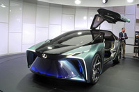 レクサスLF-30エレクトリファイド