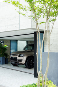 オブジェを使った技術解説に「こうしたクルマのお客さんも、技術的な話に興味があるんですね」と感想を述べたところ、解説スタッフいわく「でも、なかには『それより早く実車を見せてくれい！』という方もおられますよ」（笑顔）とのことだった。