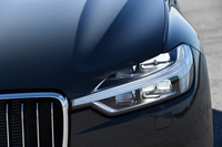 「ボルボXC60」のヘッドランプは、北欧神話に登場する神「トール」が持つハンマーのシルエットがモチーフになっている。