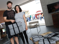 セルジオ＆モニカの両氏が主宰する「ピジャマ」が参考出品した「♯THEBAG」。